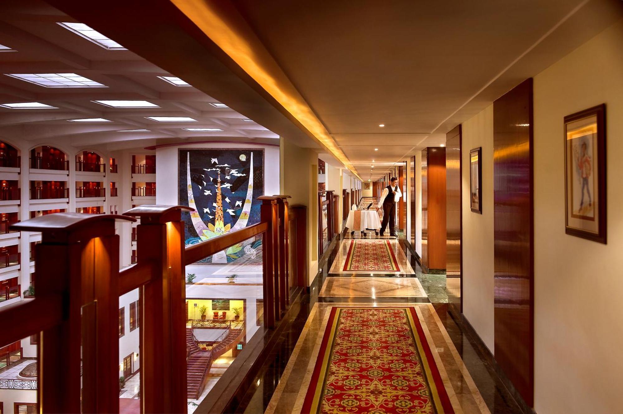 Hotel The Lalit Bombay Exterior foto The Oberoi, Mumbai